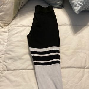 Bombshell leggings. Great material. Perfect for training or to wear to lounge.